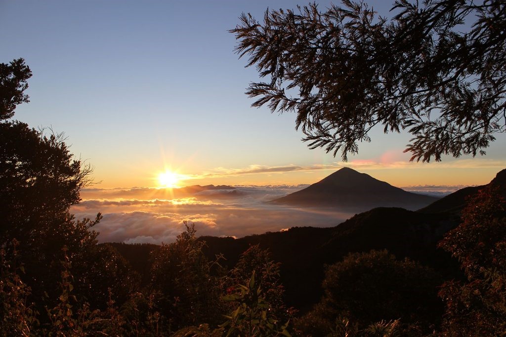 Sunrise di Pulau Jawa