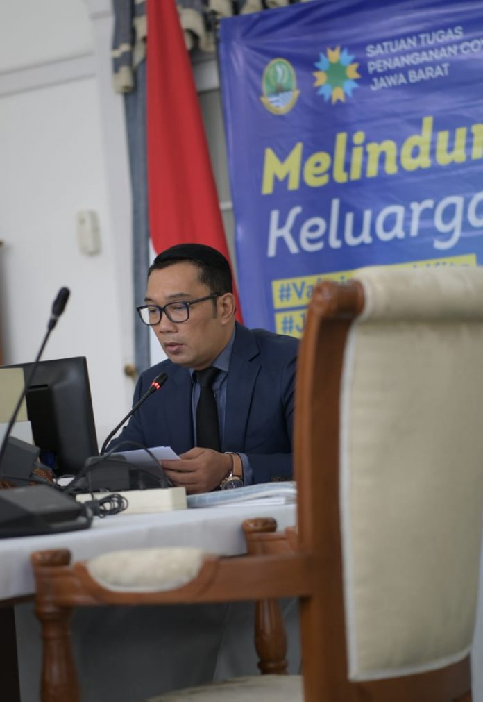 DCA2AE3F-CFDA-4229-8EA8-0F6E3BDE4F04