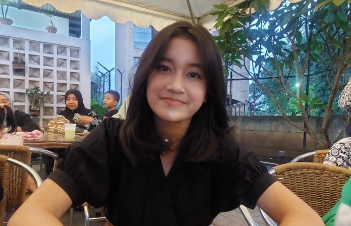 496C5918-5EED-4C5C-8A59-33C5EFD8EF36 Raden Andini Bonakraton