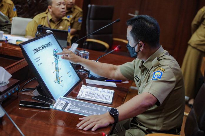 170591730879-makin-tertib-penataan-kawasan-saparua-terus-diakselerasi