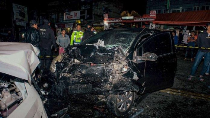 Tabrakan-beruntun-terjadi-di-Jalan-Surapati