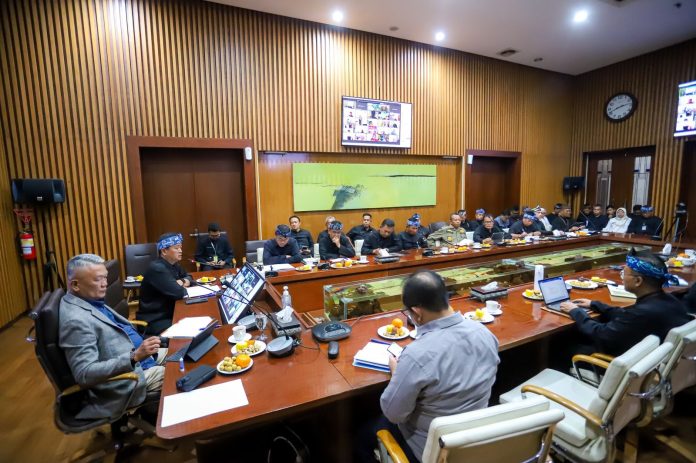170987125051-jelang-ramadan-pemkot-bandung-pastikan-12-pangan-strategis-surplus