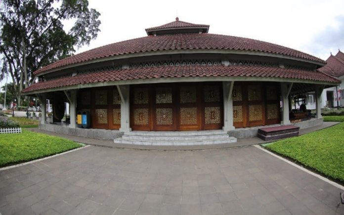 171530963032-pendopo-kota-bandung-dibuka-untuk-umum-yuk-daftar-dan-jadi-100-orang-pengunjung-pertama