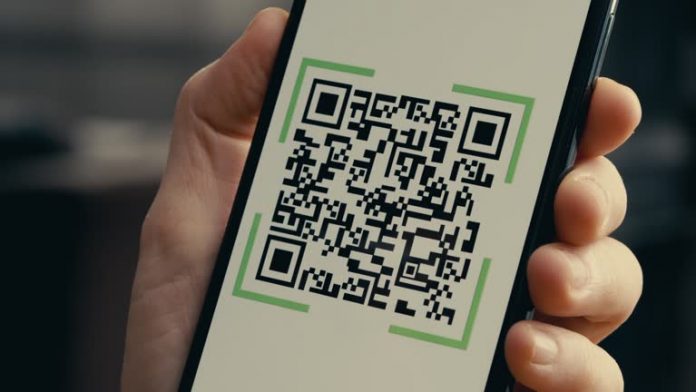 Scanning QR code with mobile phone