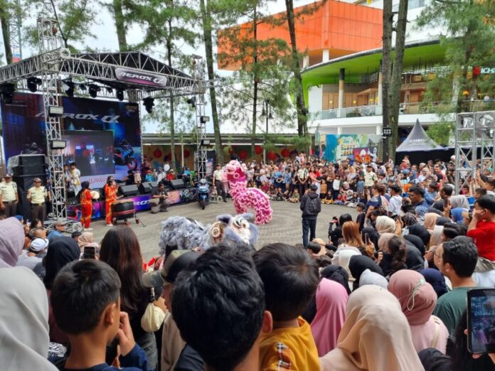 ee965aec-5b14-4bb6-8496-59355cd8be1c