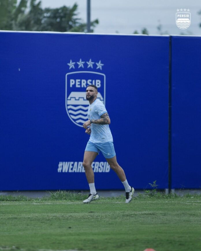 Layvin Kurzawa