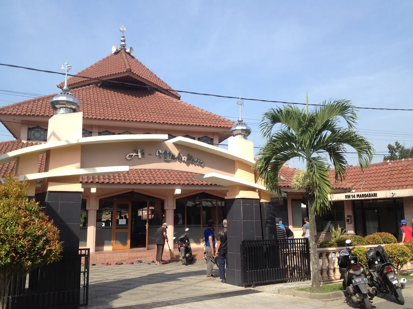 Masjid Al-Muhajirin Margahayu Raya