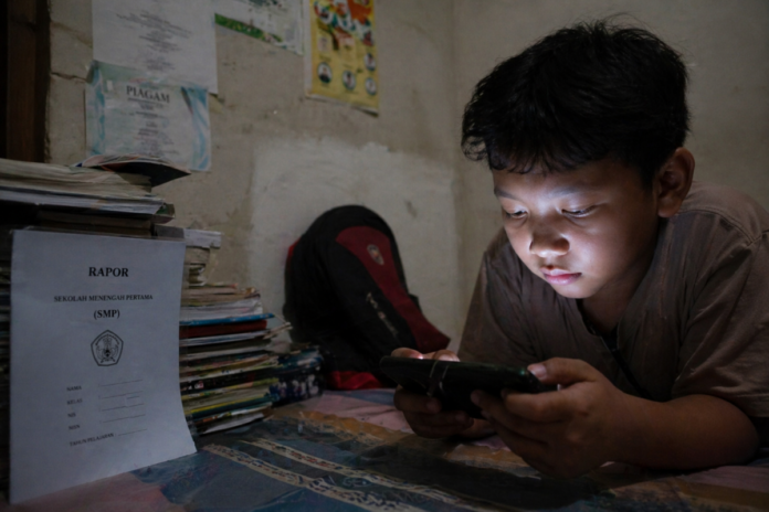 kecanduan gadget