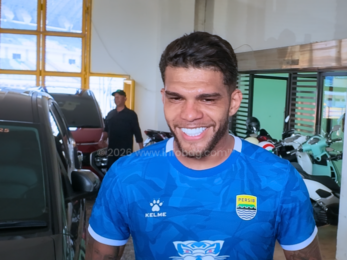 berguinho senang kedatangan peralta