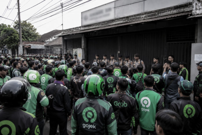 ojol vs debt collector bandung