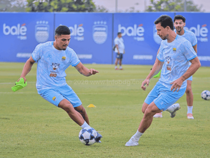 ragnar dan thom haye persib 2026