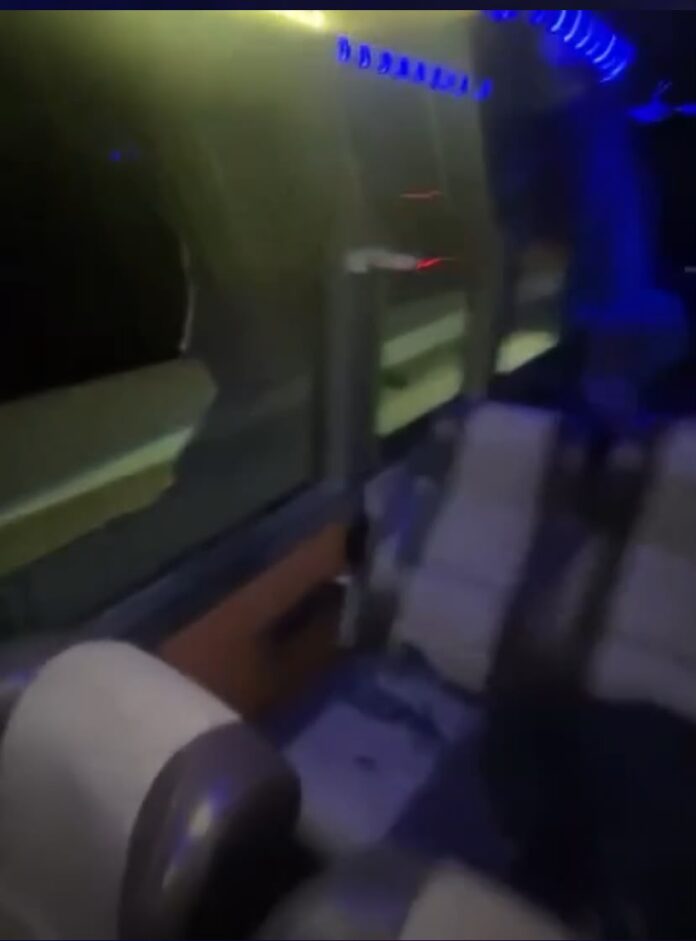 perusakan bus persib